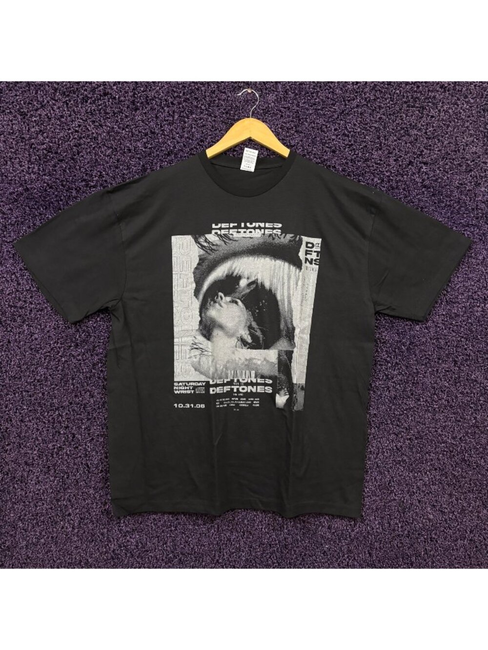 Deftones Saturday Night Wrist T-Shirt Size Extra Large